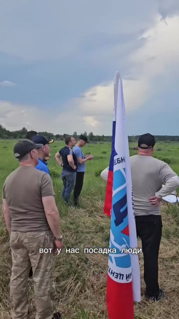 Управление дронами 🚀: от сельского хозяйства 🌾 до боевых действий ⚔️